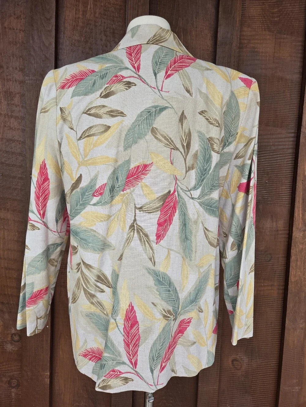 M12. Linen Blend Tropical Floral Vintage Blazer